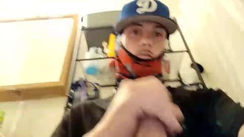 Snapshot of drewthejew616 chatting on October 23, 1:43 pm drewthejew616 online show from October 23, 1:43 pm