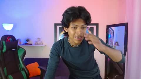 Snapshot of dreyk20 chatting on December 4, 3:10 pm Dreyk online show from December 4, 3:10 pm