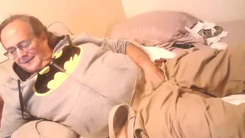 Snapshot of drfeelgood777 chatting on October 13, 4:01 am Dr. Feelgood online show from October 13, 4:01 am