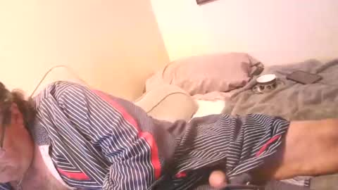 Snapshot of drfeelgood777 chatting on October 19, 3:18 am Dr. Feelgood online show from October 19, 3:18 am