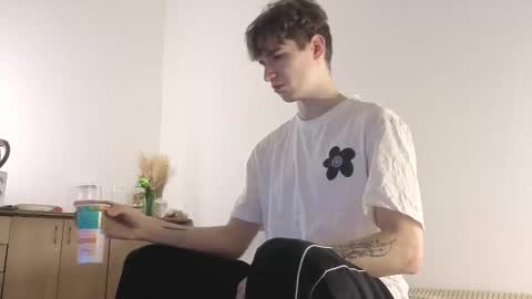 Mark online show from January 5, 6:22 pm