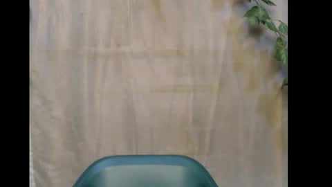 linda online show from December 13, 10:04 pm