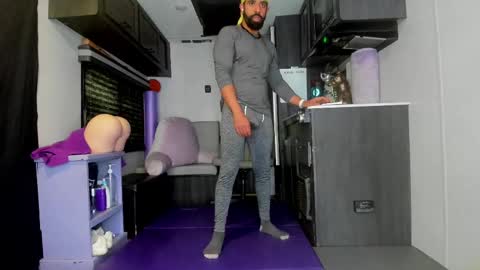 DirtyDrizzy online show from December 4, 4:05 pm