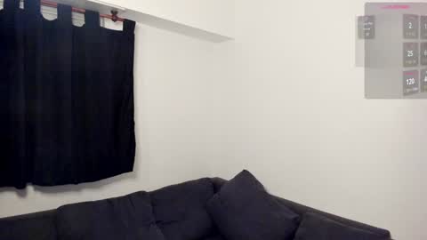 Snapshot of drmozo chatting on February 4, 4:05 am Alexander online show from February 4, 4:05 am