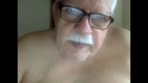 Snapshot of drnick069 chatting on October 6, 2:58 pm drnick069 online show from October 6, 2:58 pm