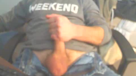 Snapshot of drunkcanuck07 chatting on February 13, 11:56 pm drunkcanuck07 online show from February 13, 11:56 pm