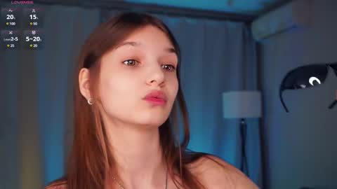 Snapshot of drutywerri chatting on February 27, 6:18 am Polly day and Amelia night online show from February 27, 6:18 am