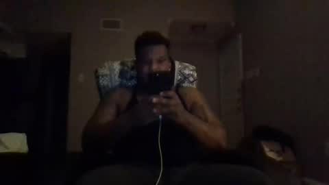 Snapshot of dsmoov_ chatting on November 16, 6:52 am SmoovFanz online show from November 16, 6:52 am