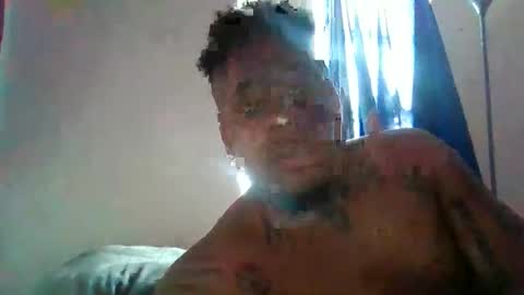 Snapshot of dsmoov_ chatting on December 20, 6:37 pm SmoovFanz online show from December 20, 6:37 pm