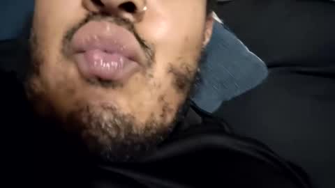 Snapshot of dsoloyo chatting on October 18, 7:09 am dsoloyo online show from October 18, 7:09 am