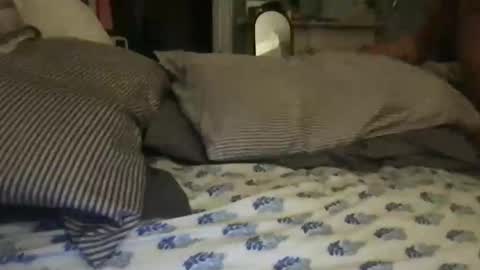 Snapshot of dtficecream chatting on December 17, 11:22 pm dtficecream online show from December 17, 11:22 pm