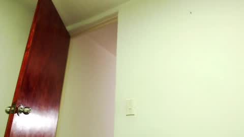 S.K..maorisa98 VIDEOS SEXHARD PPBOY 55TASTEPROTEIN online show from October 4, 12:58 pm