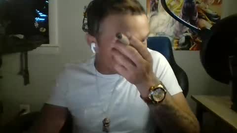 Snapshot of dubz07 chatting on October 23, 8:07 pm dubz07 online show from October 23, 8:07 pm