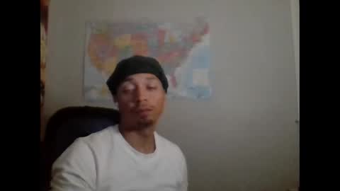 Snapshot of dubz07 chatting on November 11, 8:25 am dubz07 online show from November 11, 8:25 am