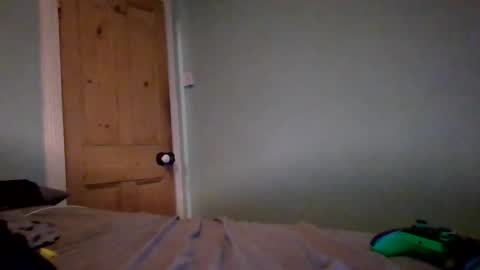 dude106954 online show from February 12, 9:32 pm