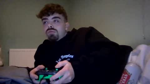 dude106954 online show from February 24, 12:52 am