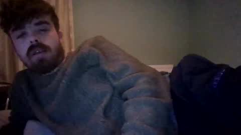 dude106954 online show from April 2, 11:35 pm