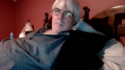 Doug online show from January 1, 12:43 am