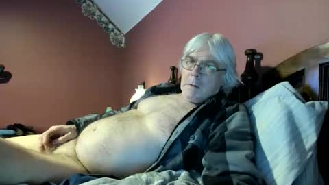 Snapshot of dug38 chatting on April 28, 2:33 pm Doug online show from April 28, 2:33 pm