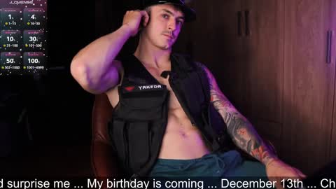 Snapshot of duke_j chatting on December 6, 2:35 am DUKE J online show from December 6, 2:35 am