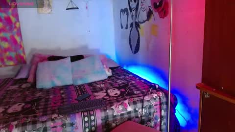 Dulce online show from October 19, 10:38 am