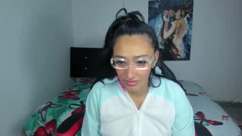 dulce_candy98 online show from January 12, 9:53 pm