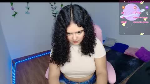 Snapshot of dulce_julieta_ chatting on December 12, 7:26 pm Dulce online show from December 12, 7:26 pm