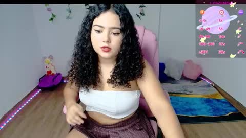 Snapshot of dulce_julieta_ chatting on January 20, 7:46 pm Dulce online show from January 20, 7:46 pm