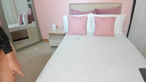 Dulce online show from December 1, 9:53 pm