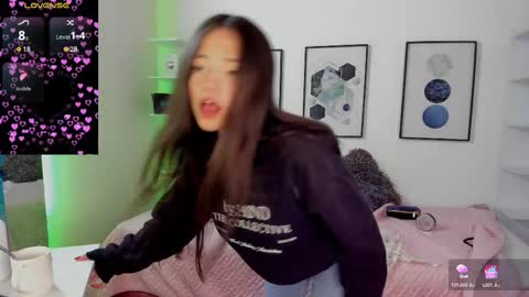 Dulce  online show from February 24, 4:15 pm