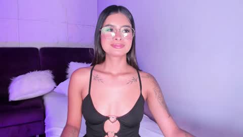 Dulce  online show from February 11, 8:14 pm