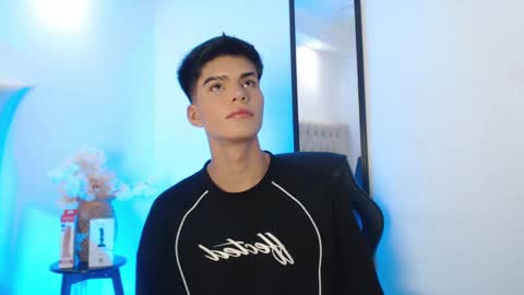 Dulcey online show from September 29, 4:39 am