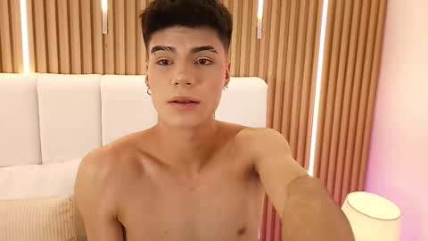 Dulcey online show from February 27, 5:18 am