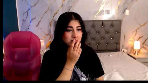 Snapshot of dulciinea_07 chatting on October 4, 10:08 pm Abril Cruz online show from October 4, 10:08 pm