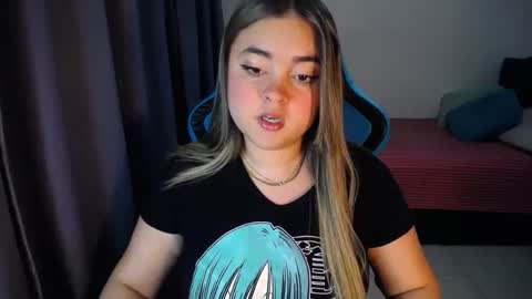 Nicole   online show from January 11, 3:34 am