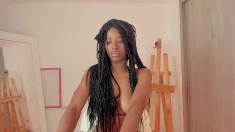 Snapshot of duna_du chatting on December 9, 11:24 pm My birthday is tomorrow November 30 online show from December 9, 11:24 pm