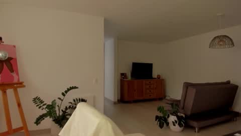 Snapshot of duna_du chatting on December 15, 4:55 pm My birthday is tomorrow November 30 online show from December 15, 4:55 pm