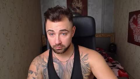 Snapshot of duncanstones chatting on December 12, 1:28 pm DuncanStone online show from December 12, 1:28 pm