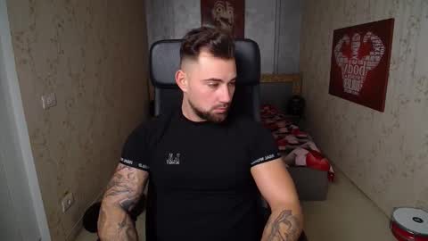 Snapshot of duncanstones chatting on December 21, 8:07 am DuncanStone online show from December 21, 8:07 am