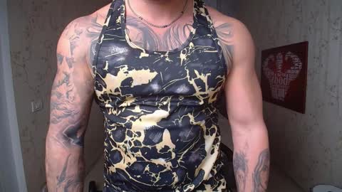 Snapshot of duncanstones chatting on January 3, 4:59 pm DuncanStone online show from January 3, 4:59 pm