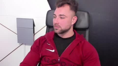 Snapshot of duncanstones chatting on February 24, 11:21 am DuncanStone online show from February 24, 11:21 am