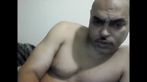 Snapshot of dustdust565 chatting on November 16, 6:19 am dustdust565 online show from November 16, 6:19 am