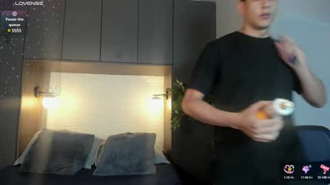 Dustin Sonne online show from January 31, 3:20 am