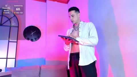 Dustin Sonne online show from December 5, 5:05 am