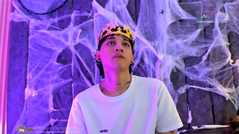 Snapshot of dustinandjordan chatting on October 13, 6:13 am dustinandjordan online show from October 13, 6:13 am