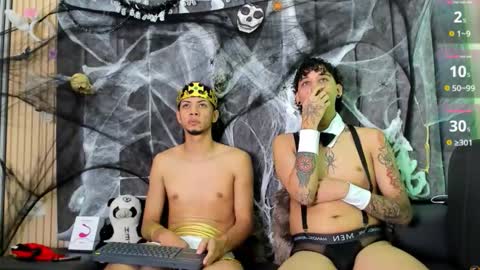 Snapshot of dustinandjordan chatting on October 27, 10:47 pm dustinandjordan online show from October 27, 10:47 pm