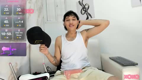 Snapshot of dustinandjordan chatting on November 10, 8:52 pm dustinandjordan online show from November 10, 8:52 pm