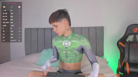 Dustin Levy online show from December 18, 1:00 am