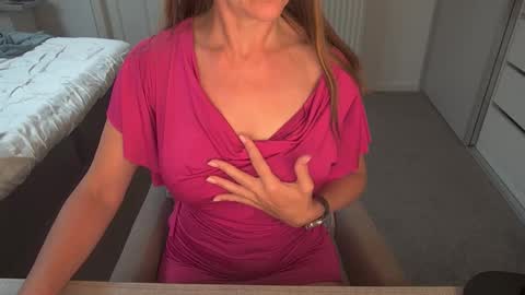 Ambertje040 online show from October 13, 7:19 am