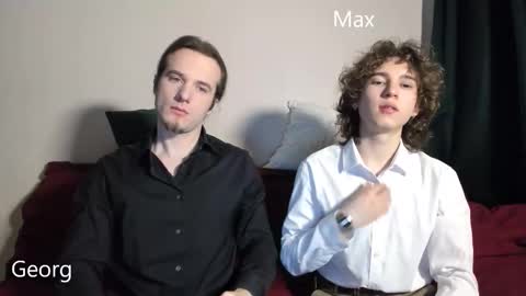 Snapshot of duumvirate chatting on November 29, 11:13 am Georg and Max online show from November 29, 11:13 am